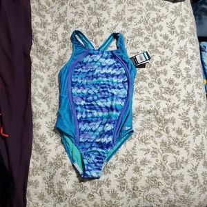 Youth girls size 16 speedo new with tags